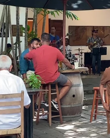 Barefoot Garden Cafe - Image 3